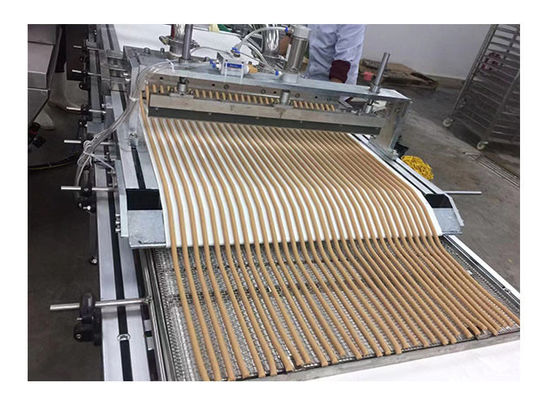 প্রাকৃতিক কুকুর কাঠি নাস্তা গরুর মাংস জর্কি মাংস মাংস কাঠি কাটা মেশিন স্ট্রিপস