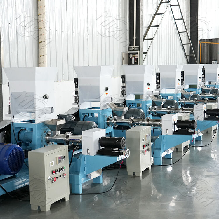 উচ্চ মানের শুকনো প্রকারের পোষা কুকুরের খাদ্য তৈরির মেশিন / ক্ষুদ্র ভাসমান মাছের খাদ্য এক্সট্রুডার মেশিন